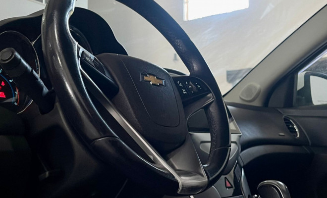 GM - Chevrolet CRUZE HB Sport LTZ 1.8 16V FlexP. 5p Aut 2014 Flex-6