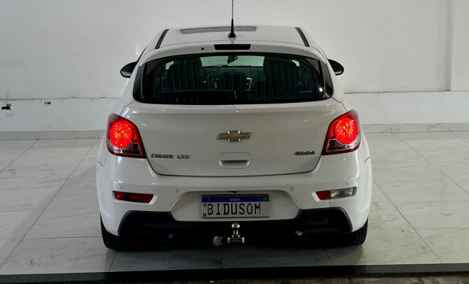 GM - Chevrolet CRUZE HB Sport LTZ 1.8 16V FlexP. 5p Aut 2014 Flex-16