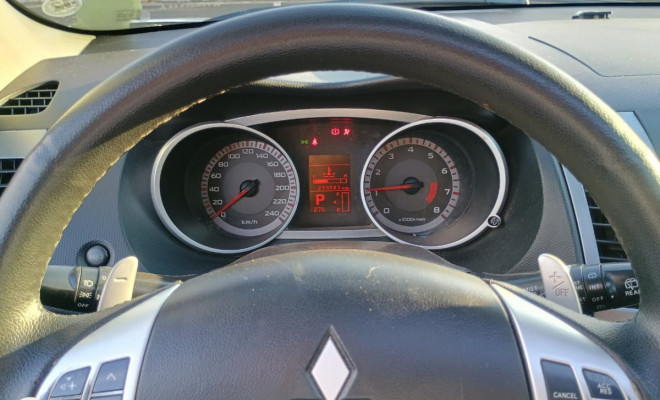 Mitsubishi OUTLANDER 3.0/ GT 3.0 V6 Aut. 2009 Gasolina-9