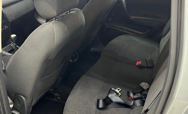 Fiat Stilo 1.8/ 1.8 Connect Flex 8V 5p 2007 Flex-6