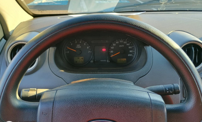 Ford Fiesta Personnalité 1.0 8V 66cv 5p 2007 Flex-9