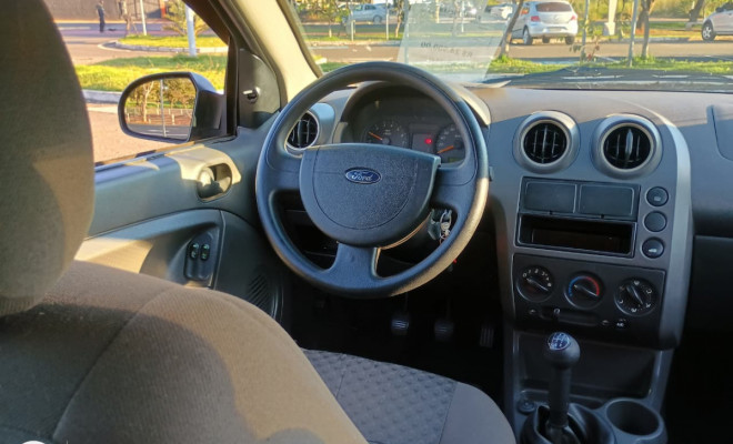 Ford Fiesta Personnalité 1.0 8V 66cv 5p 2007 Flex-7
