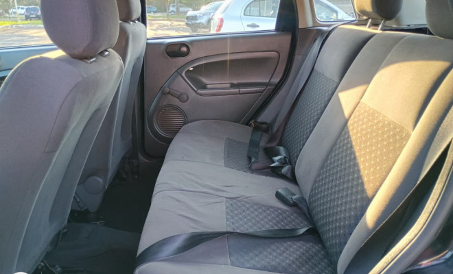 Ford Fiesta Personnalité 1.0 8V 66cv 5p 2007 Flex-5