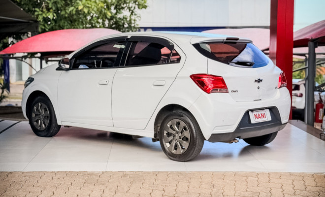 GM - Chevrolet ONIX HATCH LT 1.0 8V FlexPower 5p Mec. 2018 Flex-4