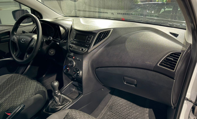 Hyundai HB20 Comfort Plus 1.0 TB Flex 12V Mec. 2017 Flex-11