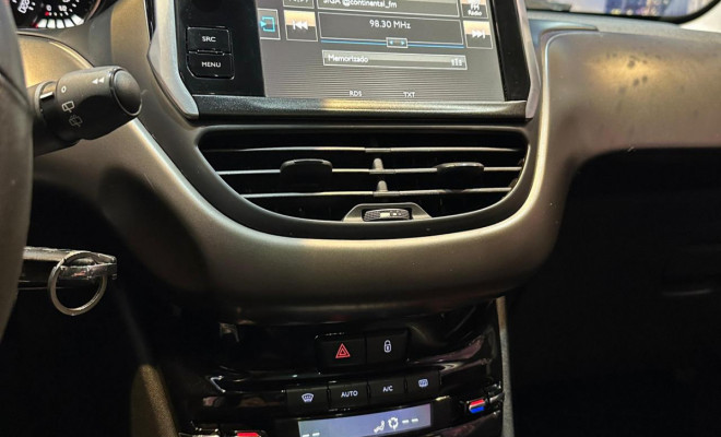 Peugeot 2008 Griffe 1.6 Flex 16V 5p Aut. 2016 Flex-14