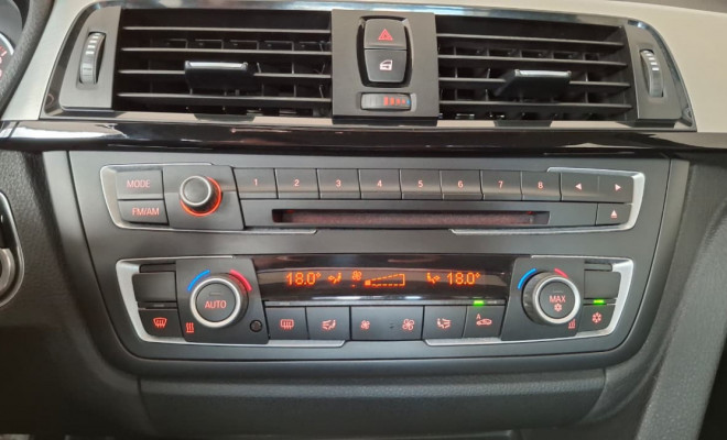 BMW 328iA Sport 2.0 16V/2.0 16V Flex 4p 2013 Flex-10