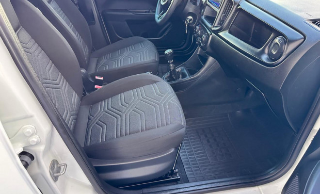 Fiat Strada Freedom 1.3 Flex 8V CD 2024 Flex-8