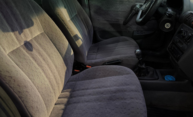 GM - Chevrolet Corsa GL 1.6 MPFI / 1.4 EFI 2p e 4p 1997 Gasolina-3