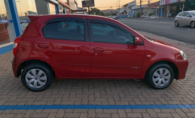 Toyota ETIOS XS  1.3 Flex 16V 5p Mec. 2013 Flex-6