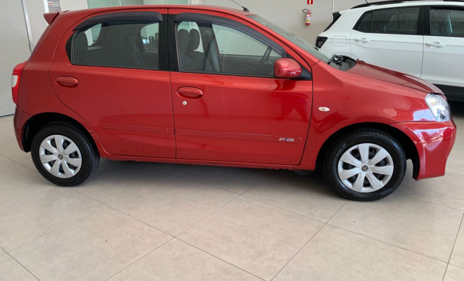 Toyota ETIOS XS  1.3 Flex 16V 5p Mec. 2013 Flex-6