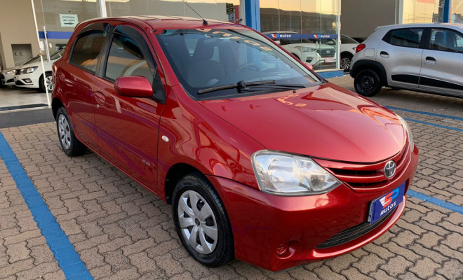 Toyota ETIOS XS  1.3 Flex 16V 5p Mec. 2013 Flex-0