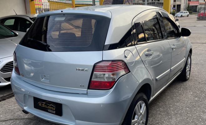 AGILE LTZ 1.4 MPFI 8V FlexPower 2011-1