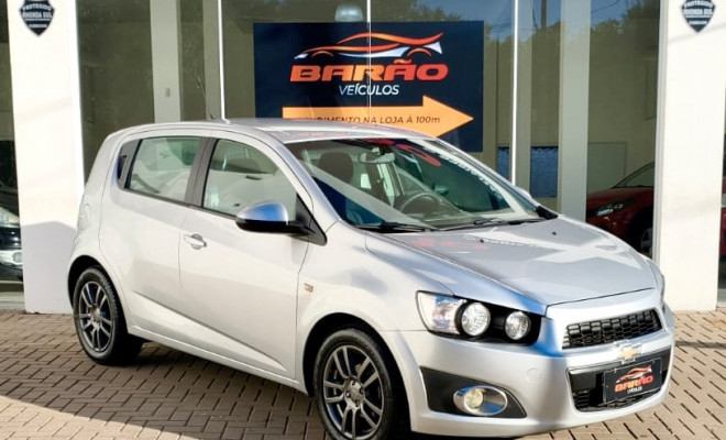 GM - Chevrolet SONIC HB LT 1.6 16V FlexPower 5p Aut. 2013 Flex-1