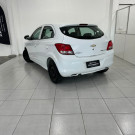 GM - ONIX HATCH Joy 1.0 8V Flex 5p Mec. 2017-5