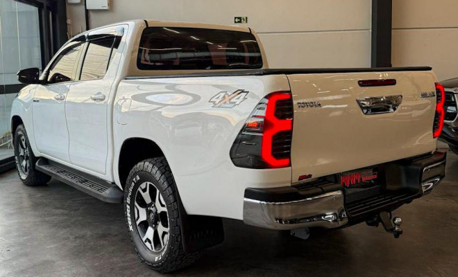 Toyota Hilux CD SR 4x4 2.8 TDI Diesel Aut. 2019 Diesel-2