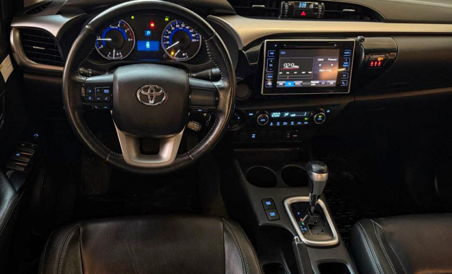 Toyota Hilux CD SR 4x4 2.8 TDI Diesel Aut. 2019 Diesel-4