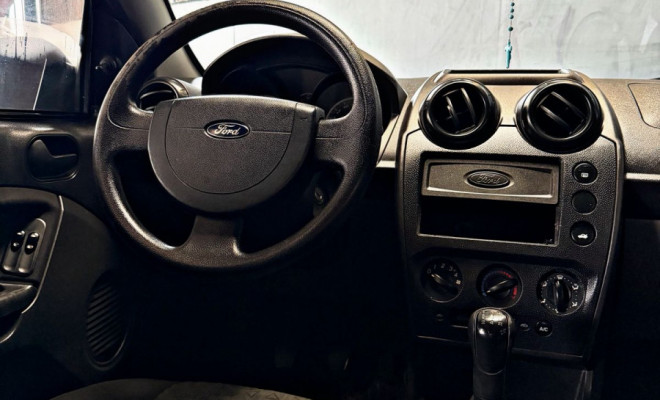 Ford Fiesta Sedan 1.0 8V Flex 4p 2013 Flex-4