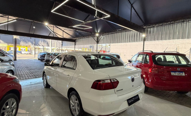 VW - VolksWagen VOYAGE 1.6 MSI Flex 8V 4p 2020 Flex-4