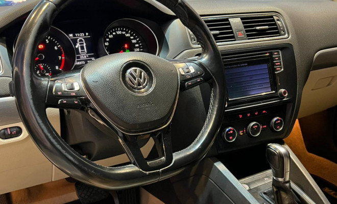 VW - VolksWagen JETTA Comfortline 1.4 TSI 16V 4p Aut. 2016 Gasolina-6