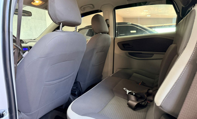 GM - Chevrolet SPIN LT 1.8 8V Econo.Flex 5p Aut. 2013 Flex-10