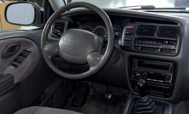 GM - Chevrolet TRACKER 2.0 TB Int. Diesel 4x4 4p 2004 Diesel-3