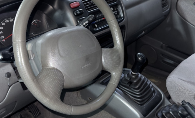 GM - Chevrolet TRACKER 2.0 TB Int. Diesel 4x4 4p 2004 Diesel-1