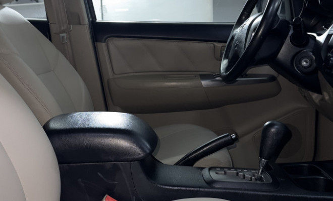 Toyota Hilux SW4 SR 4x2 2.7/ 2.7 Flex 16V Aut. 2015 Flex-5