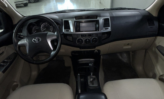 Toyota Hilux SW4 SR 4x2 2.7/ 2.7 Flex 16V Aut. 2015 Flex-2