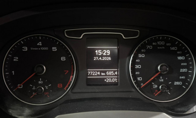 Audi Q3 2.0 TFSI Quat. 170/180cv S-tronic 5p 2015 Gasolina-9