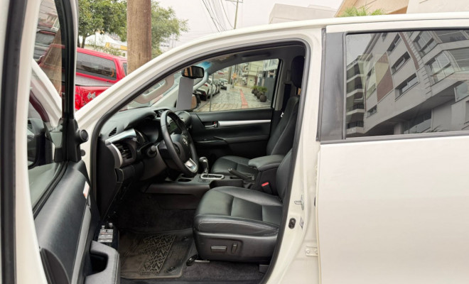 Toyota Hilux CD SRV 4x4 2.8 TDI Diesel Aut. 2024 Diesel-6