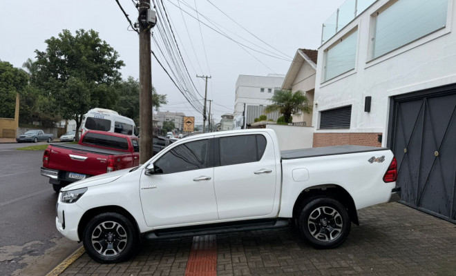 Toyota Hilux CD SRV 4x4 2.8 TDI Diesel Aut. 2024 Diesel-3