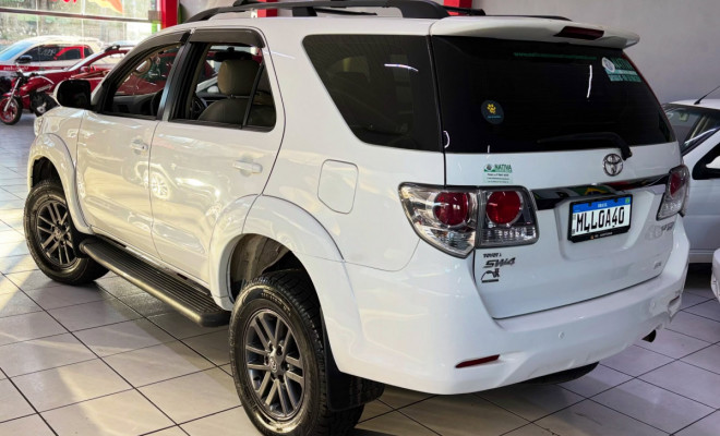 Toyota Hilux CD 4x4 2.7 2013-4