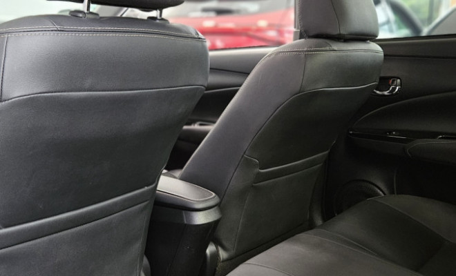 Toyota YARIS XLS Sedan 1.5 Flex 16V 4p Aut. 2019 Flex-13