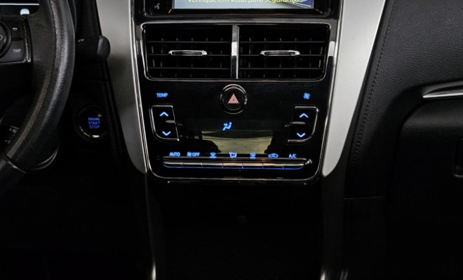 Toyota YARIS XLS Sedan 1.5 Flex 16V 4p Aut. 2019 Flex-9