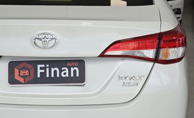 Toyota YARIS XLS Sedan 1.5 Flex 16V 4p Aut. 2019 Flex-17