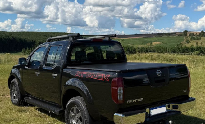 Nissan Frontier SV AT.CD 4x4 2.5 TB Diesel Mec. 2014 Diesel-0