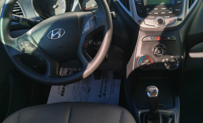 Hyundai HB20S C.Plus/C.Style 1.6 Flex 16V Mec.4p 2014 Flex-4