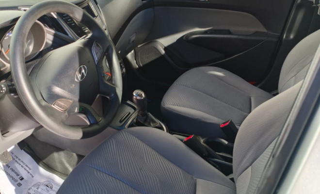 Hyundai HB20S C.Plus/C.Style 1.6 Flex 16V Mec.4p 2014 Flex-6