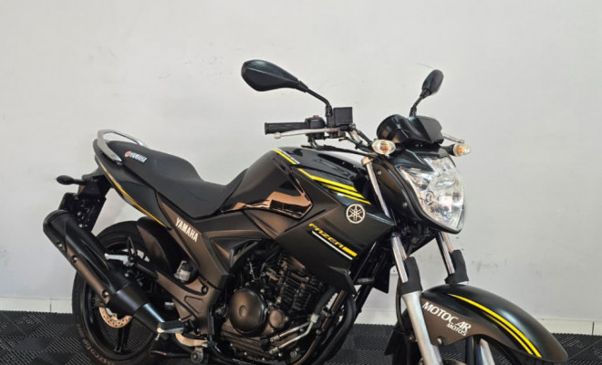 YAMAHA YS 250 FAZER/ FAZER L. EDITION /BLUEFLEX 2014 Gasolina