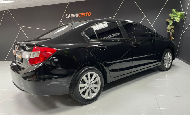 Honda Civic Sedan LXS 1.8  2014 Flex     MANUAL, pronto para RODAR.-3