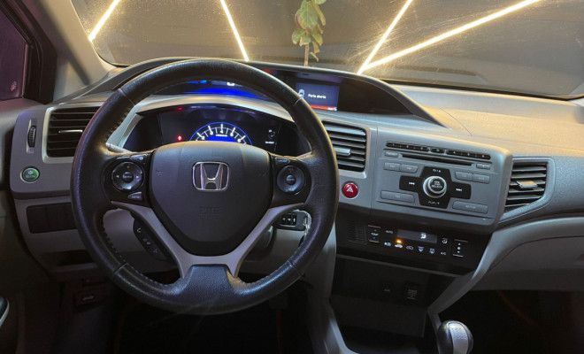 Honda Civic Sedan LXS 1.8  2014 Flex     MANUAL, pronto para RODAR.-5
