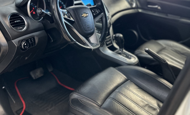 GM - Chevrolet CRUZE LT 1.8 16V FlexPower 4p Aut. 2013-6
