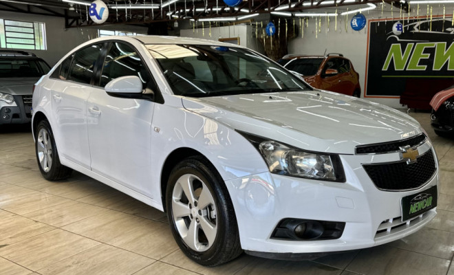 GM - Chevrolet CRUZE LT 1.8 16V FlexPower 4p Aut. 2013-1