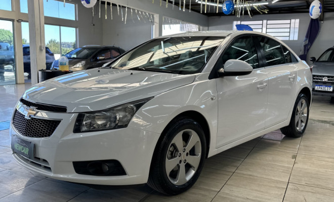 GM - Chevrolet CRUZE LT 1.8 16V FlexPower 4p Aut. 2013
