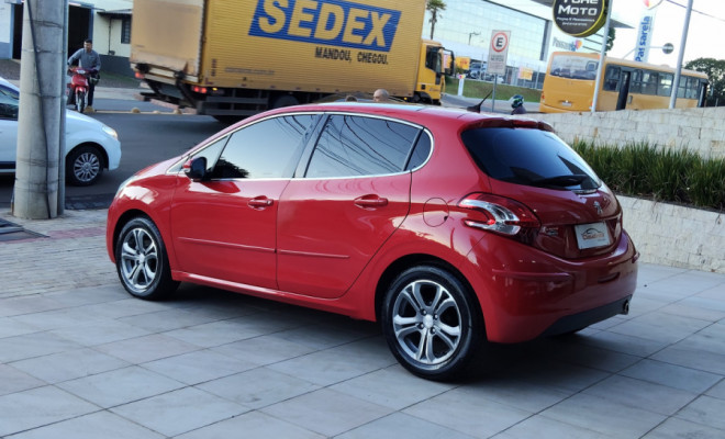 Peugeot 208 Griffe 1.6 Flex 16V 5p Aut. 2014 Flex-2