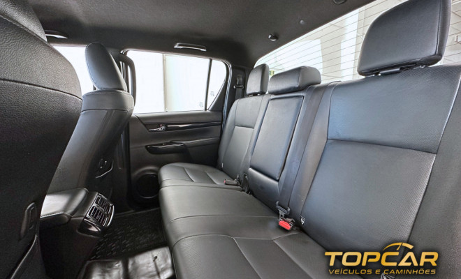 Toyota Hilux CD SRX 4x4 2.8 TDI 16V Diesel Aut. 2019 Diesel-8