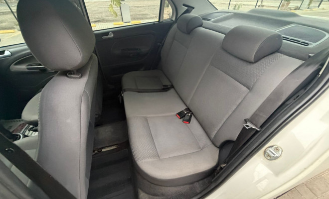 VW - VolksWagen VOYAGE TREND 1.6 Mi Total Flex 8V 4p 2012 Flex-7