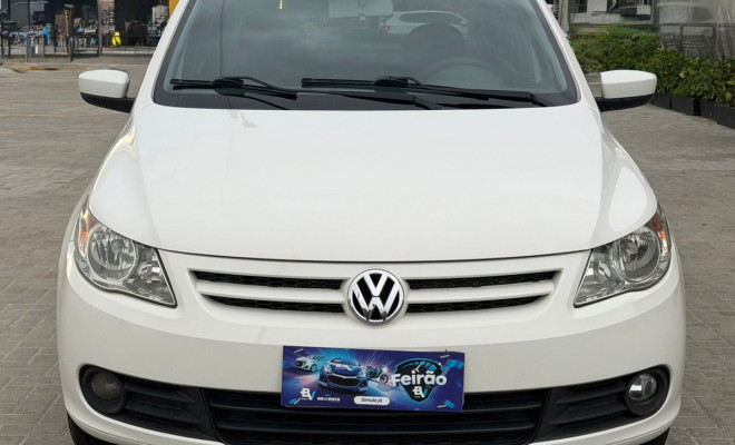 VW - VolksWagen VOYAGE TREND 1.6 Mi Total Flex 8V 4p 2012 Flex-0