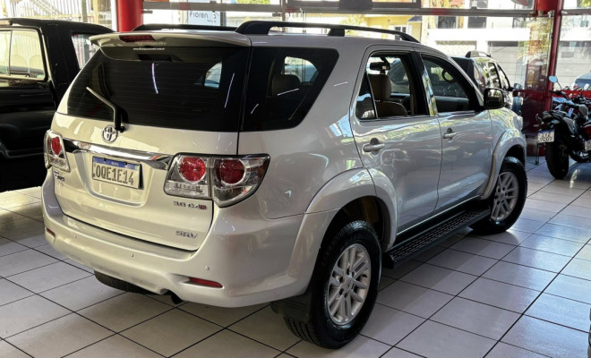 Toyota Hilux SW4 SRV D4-D 4x4 3.0 TDI Aut 2013-3